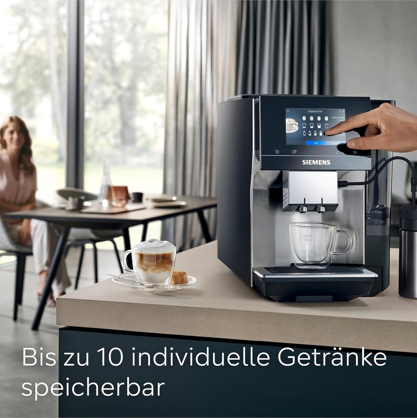 Machine à expresso automatique Siemens EQ700 classic TP715D01, contrôle par application, infusion froide, écran tactile intuitif, jusqu'à 10 créations de café individuelles comme favoris, nettoyage automatique à la vapeur, 1500 W, gris argenté