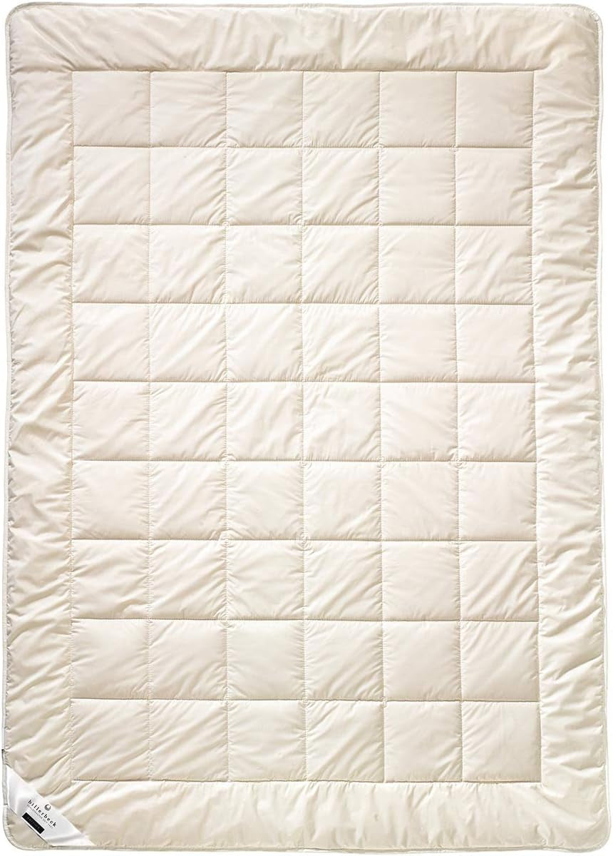 Billerbeck E45 Couette en bambou - couette d'été - 135 X 200 Cm - couette en coton, couette rafraîchissante - avec rembourrage en bambou, été léger (Sl) Couettes et couettes Naty Shop Medium (M) 155 X 220 Cm