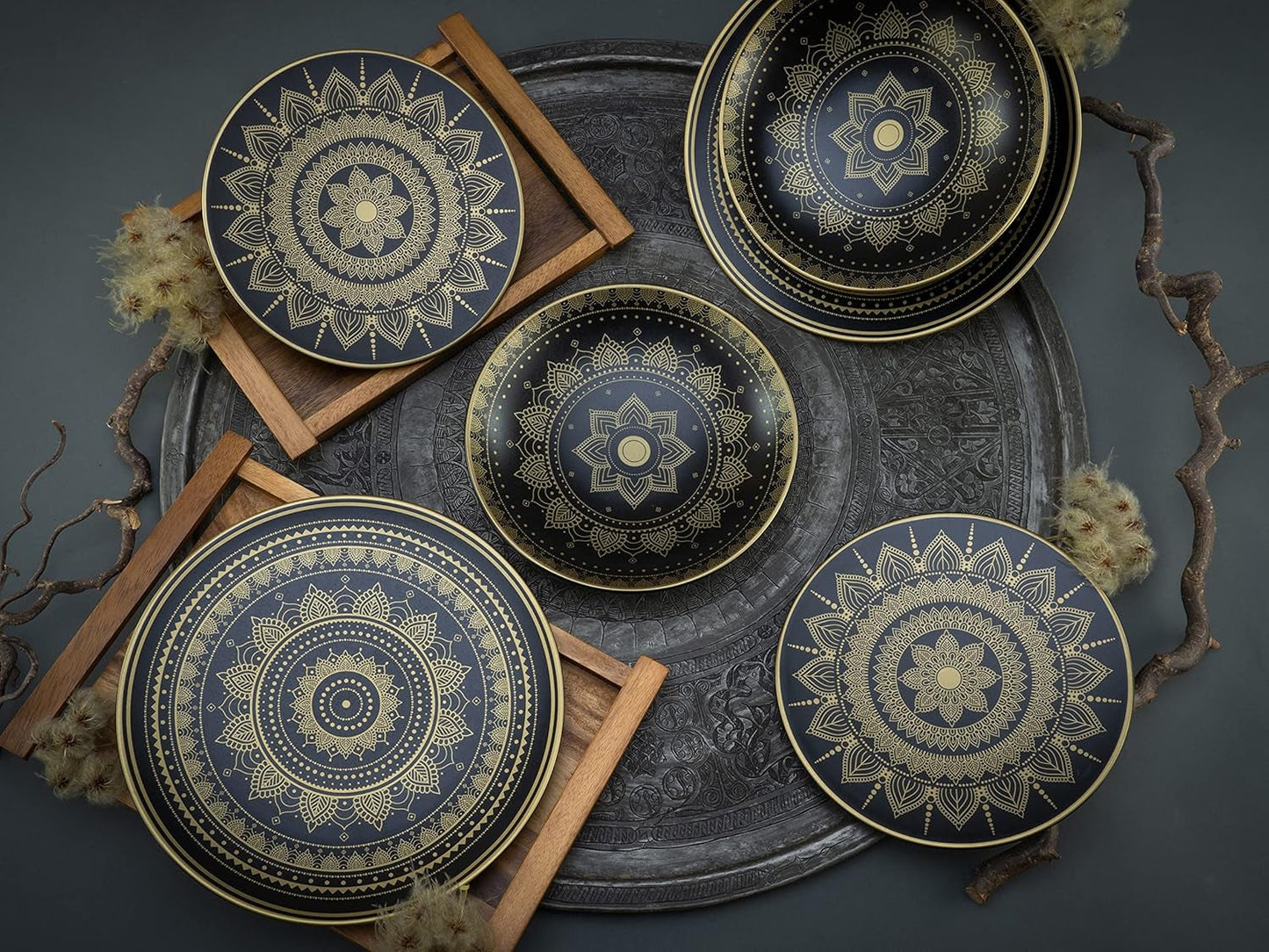 CreaTable, 23588, Série MANDALA GOLD - Noir, Service de table 12 pièces, Service d'assiettes en porcelaine, Passe au lave-vaisselle et au micro-ondes, Fabrication de qualité
