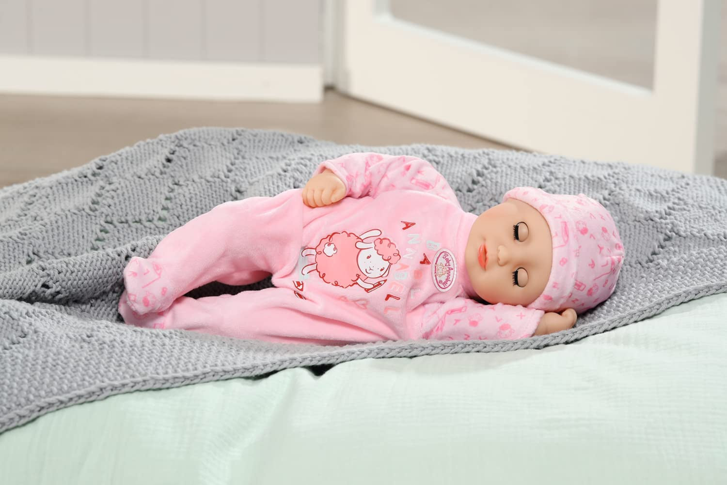 Annabell Poupée douce Little Annabell 36cm, avec corps en tissu et yeux endormis, 36cm, 709870 Zapf Creation