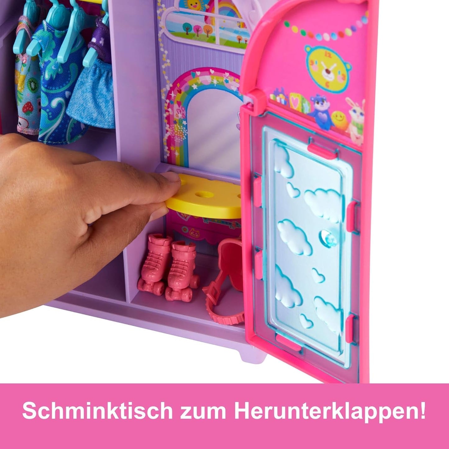 Barbie Chelsea Poupée et armoire de jeu avec vêtements et accessoires, ensemble de 17 pièces, pliable pour le jeu de voyage et le rangement, HXN03 Naty Shop Dolls