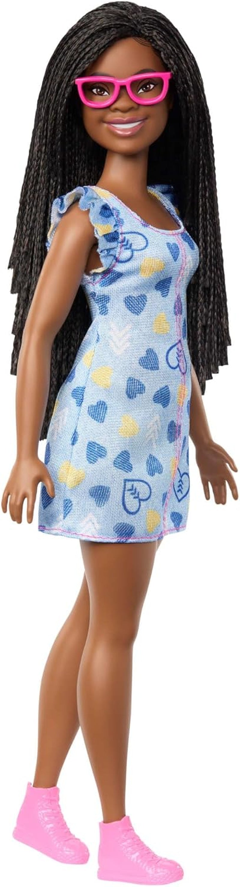 Poupée Barbie Fashionistas no. 229 atteintes du syndrome de Down dans une robe à motif cœur développée en collaboration avec la National Down Syndrome Society, HYK14