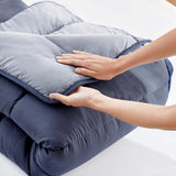 Pikolin Home - Couette réversible 300 G - Garnissage nordique bicolore - Pour lit 90 - confortable, chaude, respirante, bleu marine, 135 X 200 cm Couettes et couettes Naty Shop