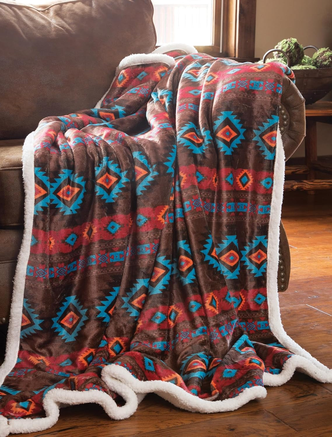 CARSTENS, INC. Couverture Wrangler Ultra Premium, super douce, polaire Sherpa, surdimensionnée, 137,2 x 172,7 cm, lits et couvertures Southwest Horizon Carstens, Inc.