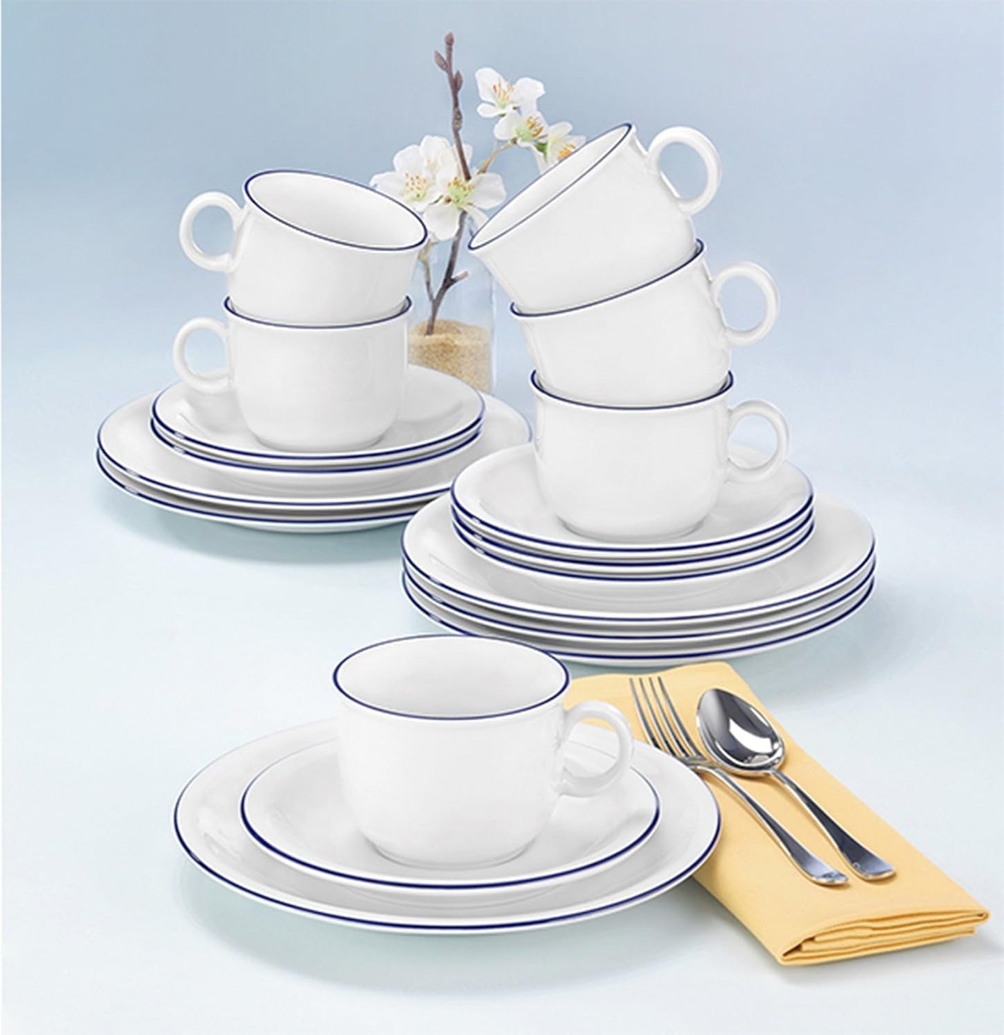 Service à café 18 pièces Seltmann Weiden | Série compacte, bord bleu | L'ensemble comprend 6 assiettes de petit-déjeuner, 6 tasses à café et 6 soucoupes, bleu
