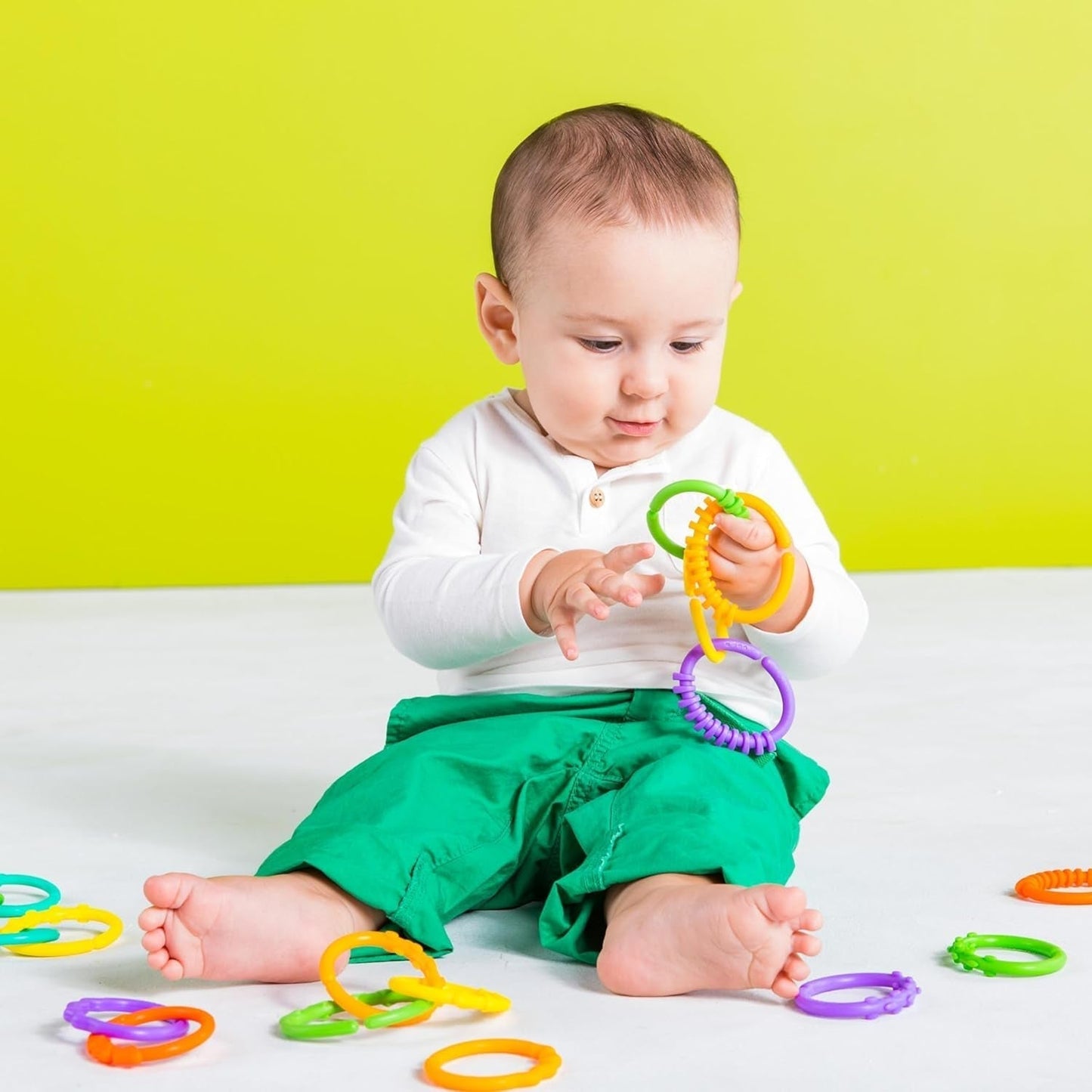 Bright Starts, Oball, maillons de connexion pour chaîne de poussette, nombreux maillons, pliable, facile à attacher, facile à nettoyer, parfait pour les voyages Bebe Toys Naty Shop