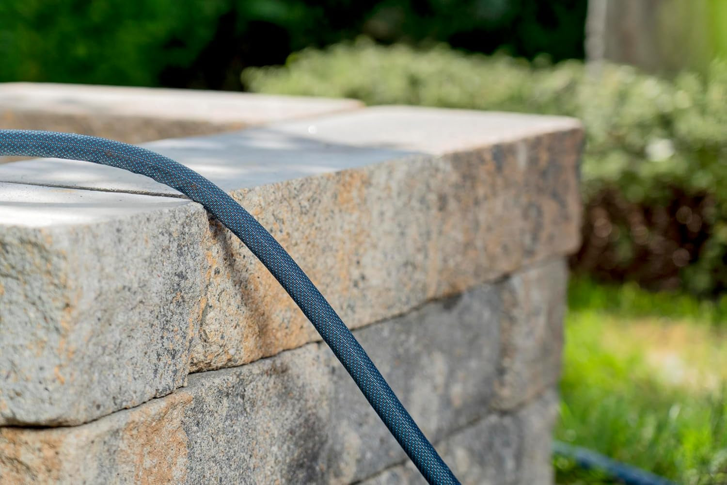 Gardena Liano Xtreme 1/2" 25 m : tuyau d'arrosage textile extrêmement robuste avec tuyau intérieur en PVC léger et résistant aux intempéries (18475-20)