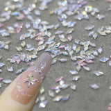 50pcs petits losanges de zircone paillettes pierres à ongles porte-clés couleurs mélangées strass scintillants breloques à ongles Mini losange cristaux à ongles diamant ongles strass breloques à ongles accessoires pour ongles Nail Art