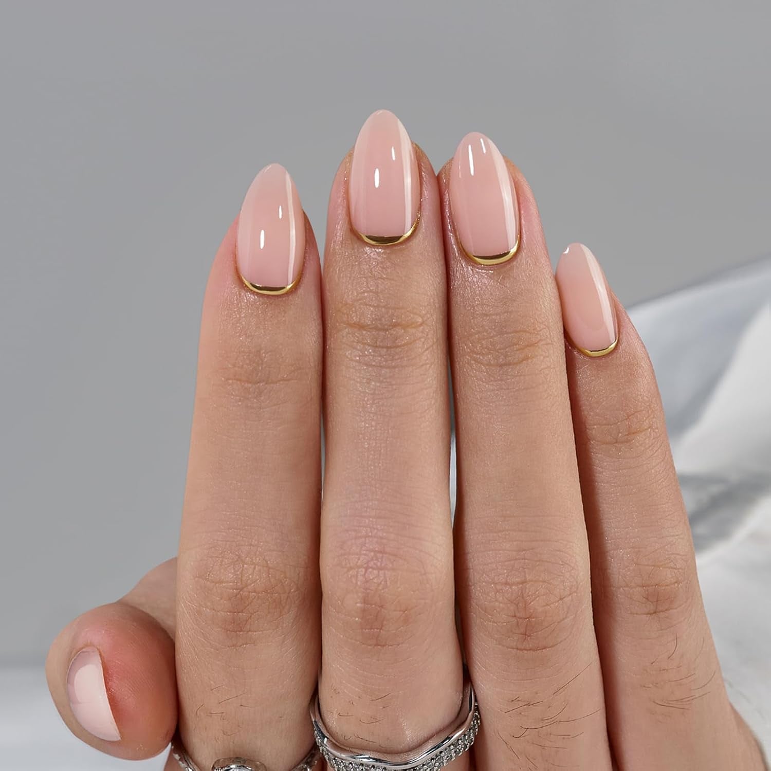 Btartbox Faux Ongles Carrés Courts Baby Boomer Colle Sur Blanc Dégradé Rose Faux Ongles Ongles Artificiels Courts avec Colle À Ongles 30 Pièces Faux Ongles Carrés