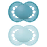 Sucettes MAM Original, paquet de 2, sucettes pour bébé respectueuses des dents, fabriquées à partir de matériaux durables et biorégénérables, tétines en silicone MAM SkinSoft, avec boîte à tétines, 6-16 mois, bleu/bleu clair