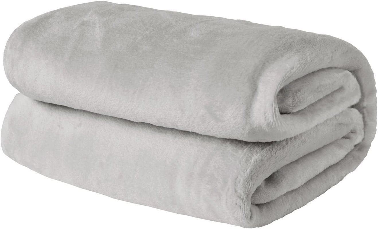 Couvre-lit polaire ultra doux Brentford's, gris argenté, grand lit double - 150 x 200 cm Lits et couvertures Beuche den Brentfords-Store gris argenté 120 x 150 cm