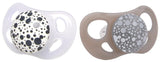 Sucettes pour bébé Twistshake – Paquet de 2 | Forme orthodontique | Ultra-léger | Tétine en silicone souple | Sans BPA | Convient aux bébés à partir de 6 mois | Gris-blanc