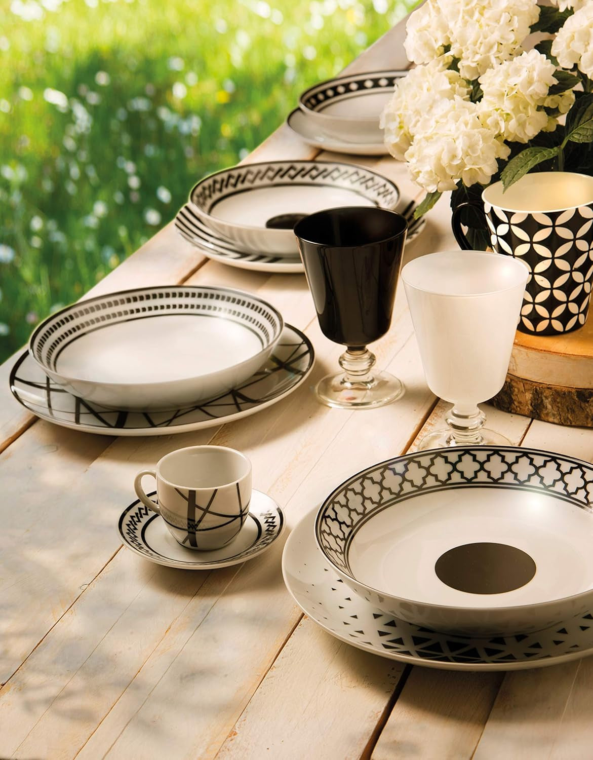 Excelsa Emily service de vaisselle, porcelaine, blanc/noir, 18 pièces