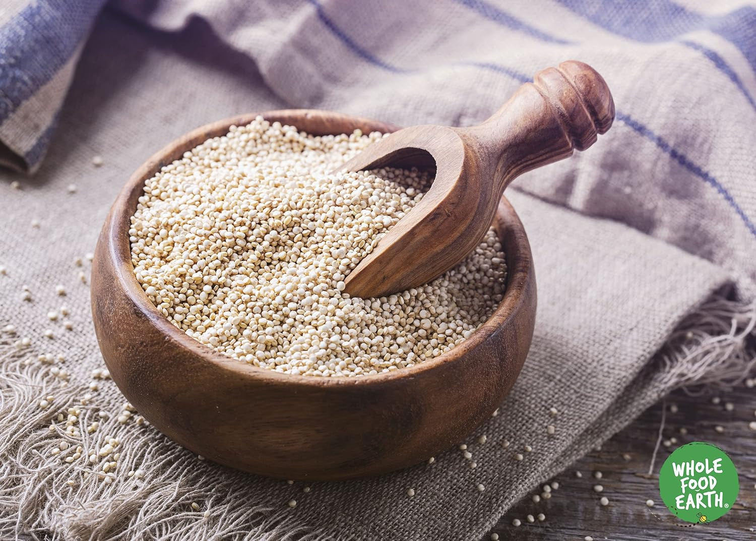 Grains de quinoa biologiques Wholefood Earth – 2 kg | Cruel | Sans OGM | Végétalien | Riche en fibres | Certifié biologique