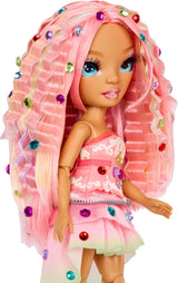 Rainbow High Be Dazzling - Adeline Rose - Poupée mannequin rose de 28 cm avec outil de décoration, pierres précieuses scintillantes et accessoires de coiffure