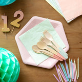 Talking Tables Serviettes pastel mignonnes | Serviettes souples jetables recyclables de haute qualité, pour enfants, fête d'anniversaire, réception-cadeau pour bébé, enterrement de vie de jeune fille, pique-nique, vaisselle de découpage