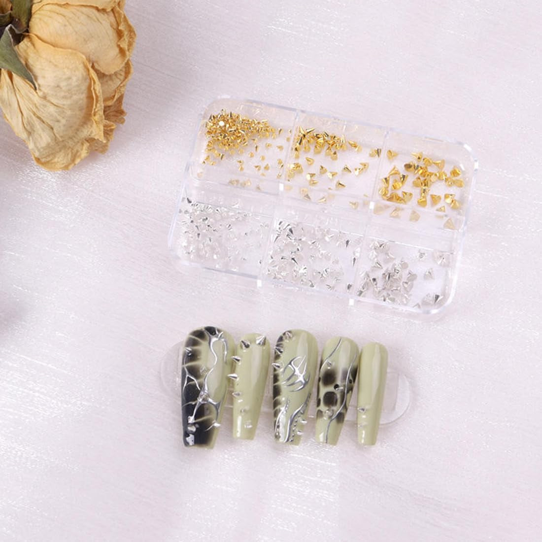 Mini Metall Nieten Punk Nail Charms Gold Silver Strasssteine ​​​​Nägel Charm Kegel Spikes Nagelschmuck Glitzersteine ​​​​Nail Art Studs Nagel Steine ​​​​Legierung Nagelanhänger Strass Nageldesign Zubehör