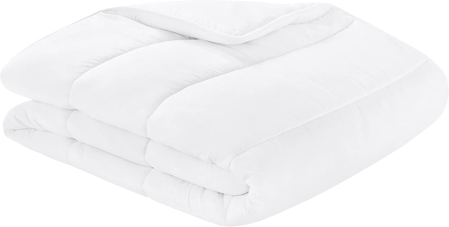 Couverture à économie d'énergie Traumnacht - Couverture d'hiver extra chaude avec un grammage de 1 685 g, 100% microfibre, lavable à 60 degrés, 135X200 cm, certifiée Oeko-Tex, produite selon la norme de qualité allemande Couvre-lits et couettes Naty Shop