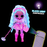 L.O.L. Surprendre! Tweens Neon Pop Stars - Kitty K - 1 poupée mannequin avec surprises rétro-éclairées et plus de 10 tenues et accessoires Pop Star, y compris des micro-bandes rétro, cadeau pour enfants 4+ Naty Shop Dolls