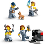 Parc à ferraille LEGO City avec voitures - jouet avec presse à ferraille et grue, 2 voitures miniatures, 4 figurines fonctionnelles et immeuble de bureaux - cadeaux d'anniversaire pour garçons et filles à partir de 8 ans 60472 Besuche den LEGO-Store sets de construction