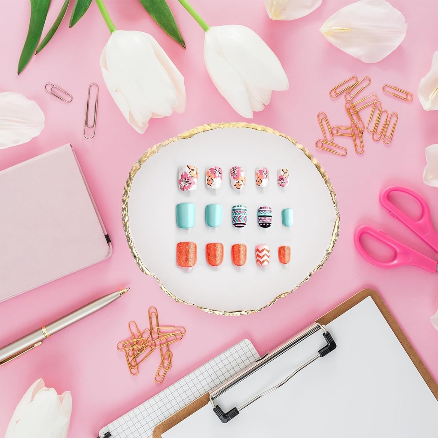 Maniküre Gemalt Palette Nail Art Palette Kunstharz Nagelkunst Nail Art Make up Paletten Nagelmalerei Display Fach Kosmetik Mischwerkzeuge (Blanc)