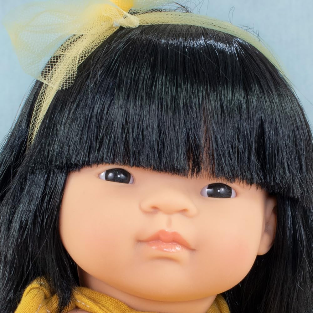 Poupée Miniland, 38 cm, fille asiatique. Fabriqué en Espagne. Anatomiquement correct. Collection Mon ami et moi