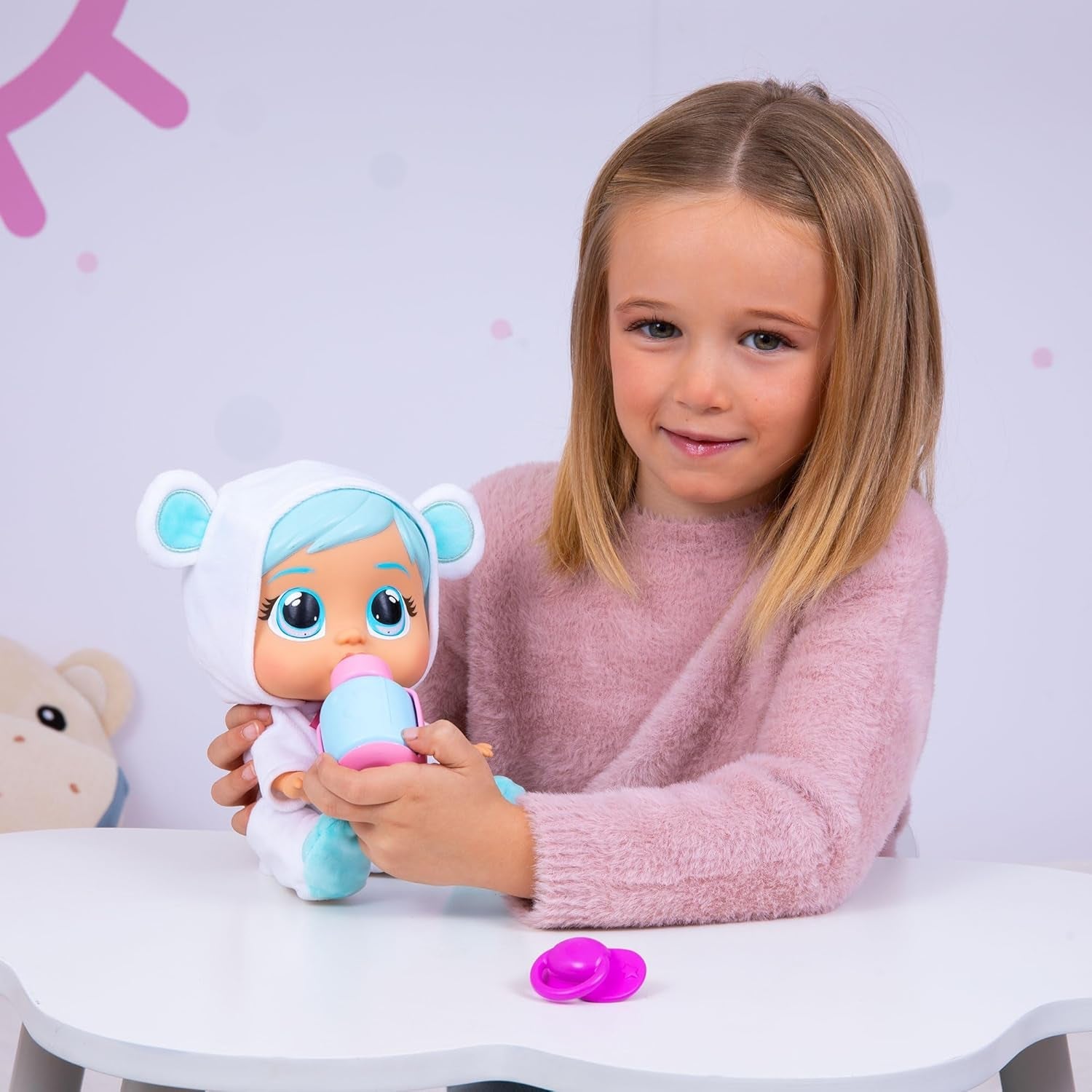 Cry Babies Loving Care Kristal Doll, Kristal Loving Care Baby Doll avec 3 accessoires pour jouer au docteur, soins infirmiers, pleurer avec de vraies larmes, jouet pour bébé de 18 mois