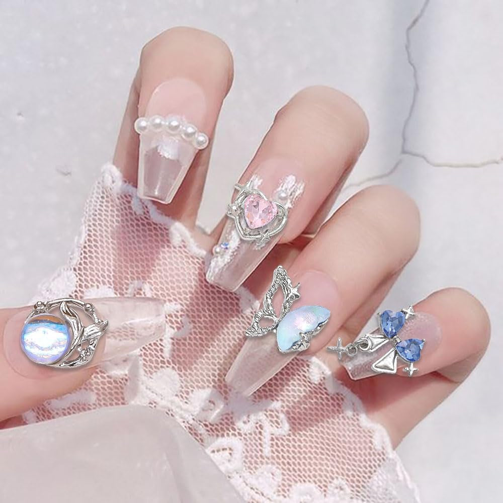 16 Style Luxus Mond Stern Nagel Charms 3D Nail Charms Y2K Legierung Strasssteine ​​​​Bogen Schmetterling Nagel Schmuck Metall Nail Art Charms Nägel Glitzersteine ​​​​Nailart Strass Nageldesign Zubehör