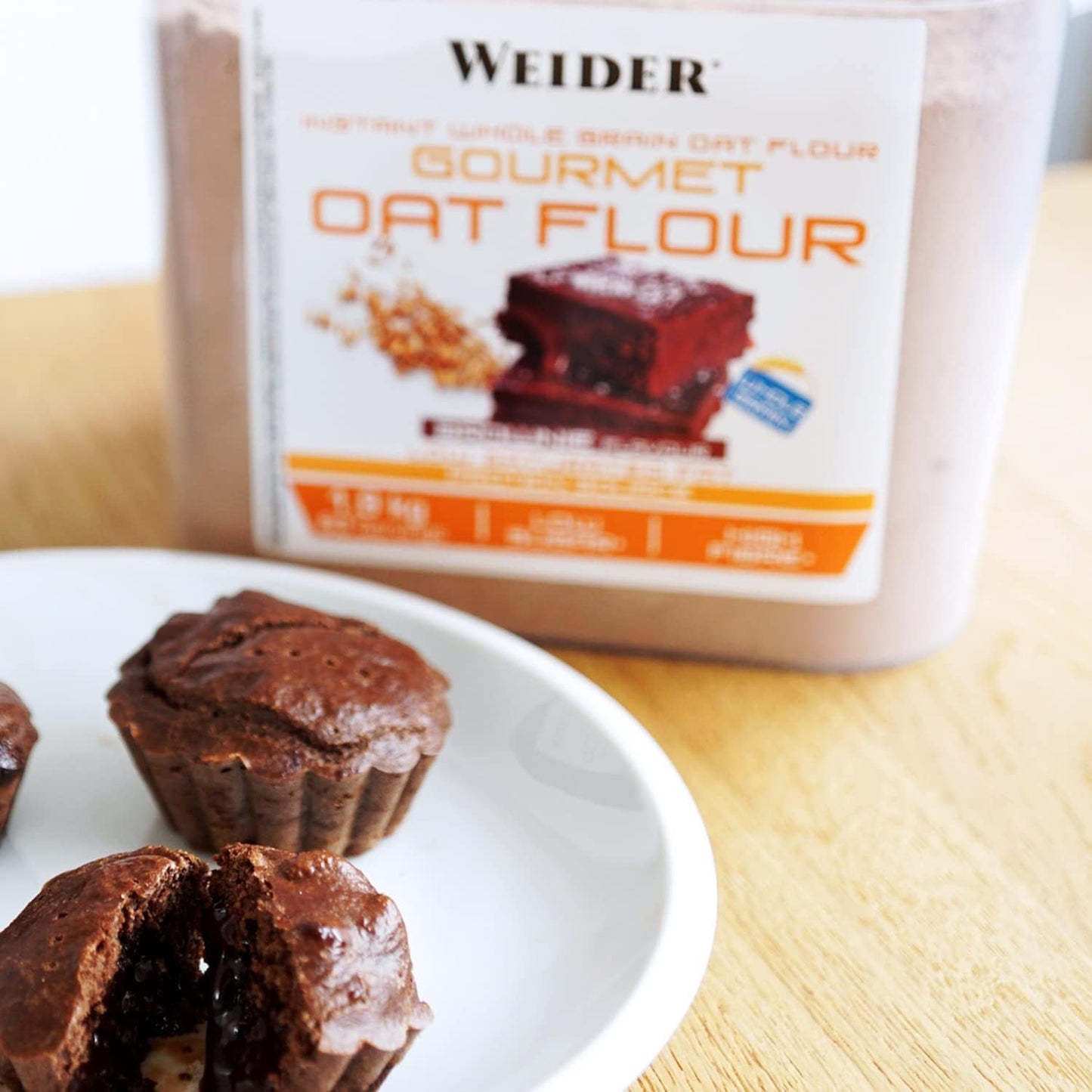 Gruau Weider Gourmet (1,9 kg) saveur brownie. Gruau à grains entiers. Source de protéines à faible teneur en sucre.