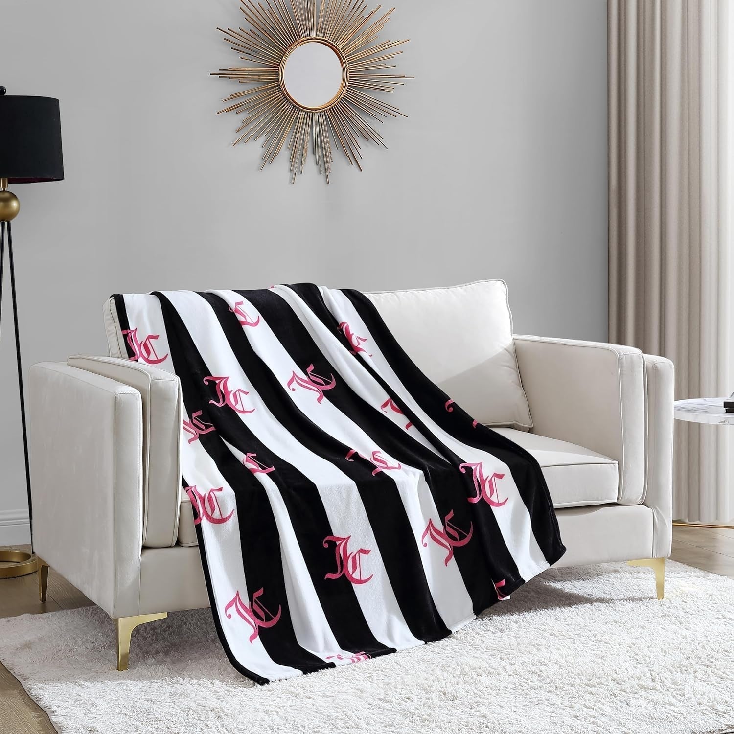 Juicy Couture Cabana Couverture en peluche, 127,7 x 178,8 cm, couverture en peluche de luxe en microfibre pour un maximum de confort et de chaleur douillette Lits et couvertures Juicy Couture Noir 50"X70"