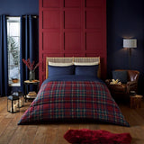 Naty Shop Parure de lit simple avec couette et taie d'oreiller Night Lark 10,5 Tog - Parure de lit de luxe en tartan rouge classique - Hypoallergénique - Lavable en machine