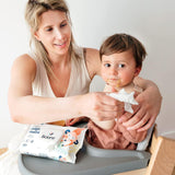 BIOLANE - Lingettes humides bébé, visage et mains - Lingettes nettoyantes extra douces pour l'hygiène - Lingettes humides bébé dès la naissance - Sans alcool - 12 x 64 lingettes (768 lingettes)