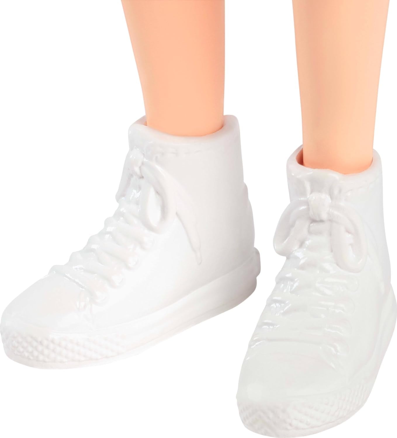 Poupée Barbie Fashionistas no. 232 avec cheveux roux, haut de sport en jersey imprimé B, jupe plissée violette, montre-bracelet et baskets, HYT90 Naty Shop Dolls
