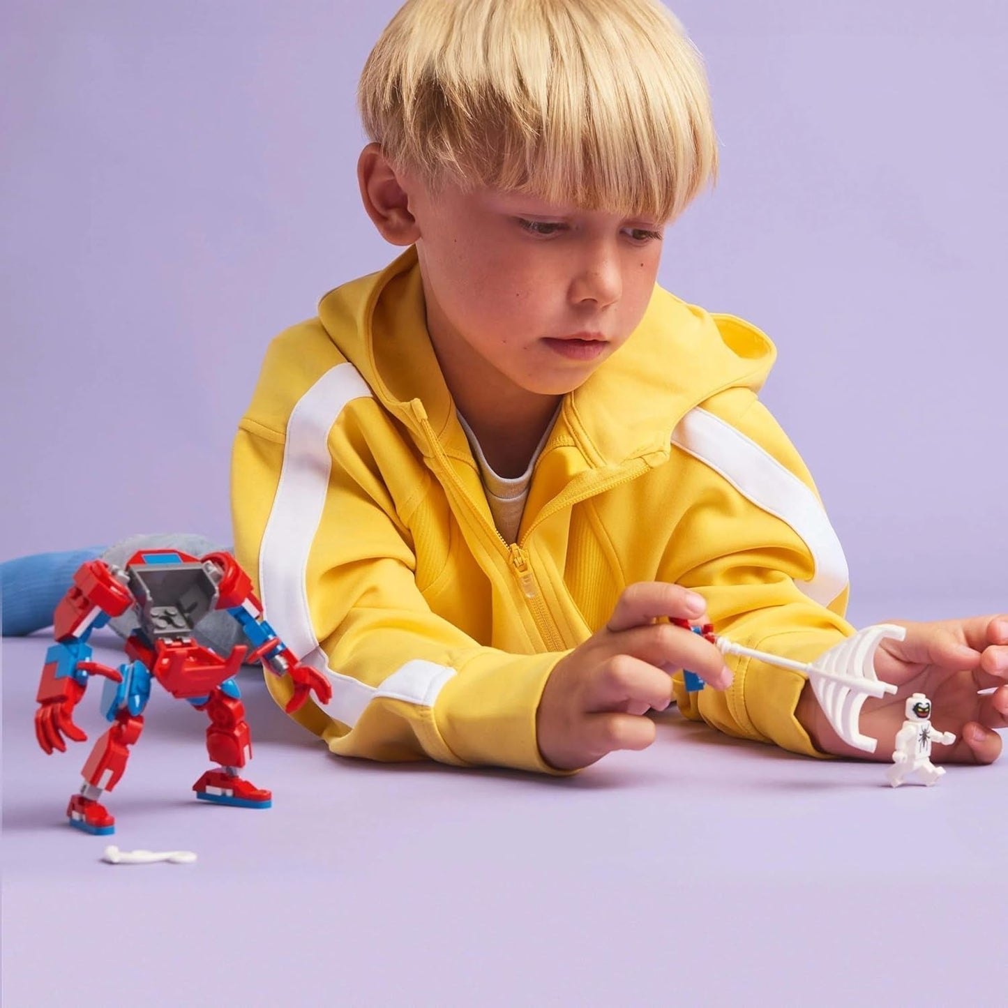 LEGO Marvel Spider-Man Mech contre. Anti-Venom - Jouet de super-héros avec 2 figurines - Figurine avec bras, jambes et doigts mobiles - Cadeau pour garçons et filles à partir de 6 ans 76308 Besuche den LEGO-Store Building Sets