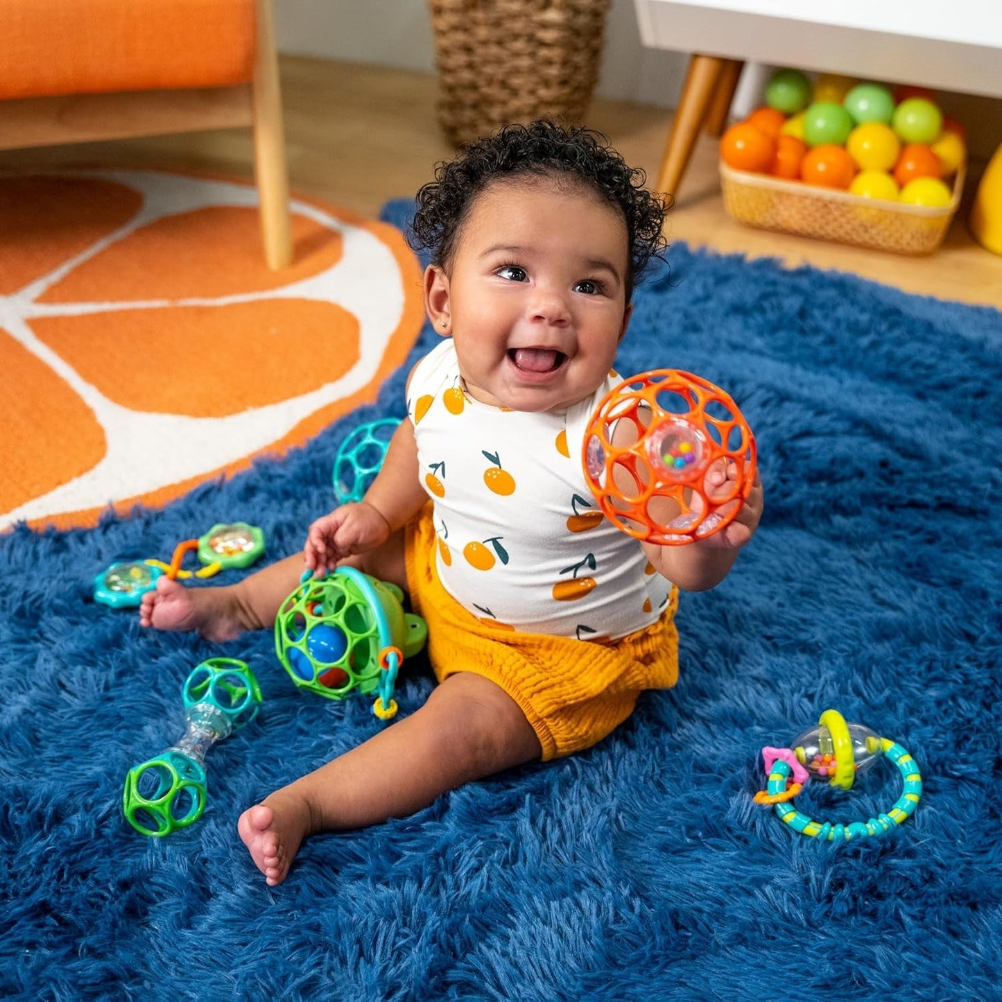 Bright Starts Little Shakers Coffret cadeau 6 pièces – Hochets et anneaux de dentition pour bébé sans BPA, faciles à attraper, unisexe pour nouveau-né +