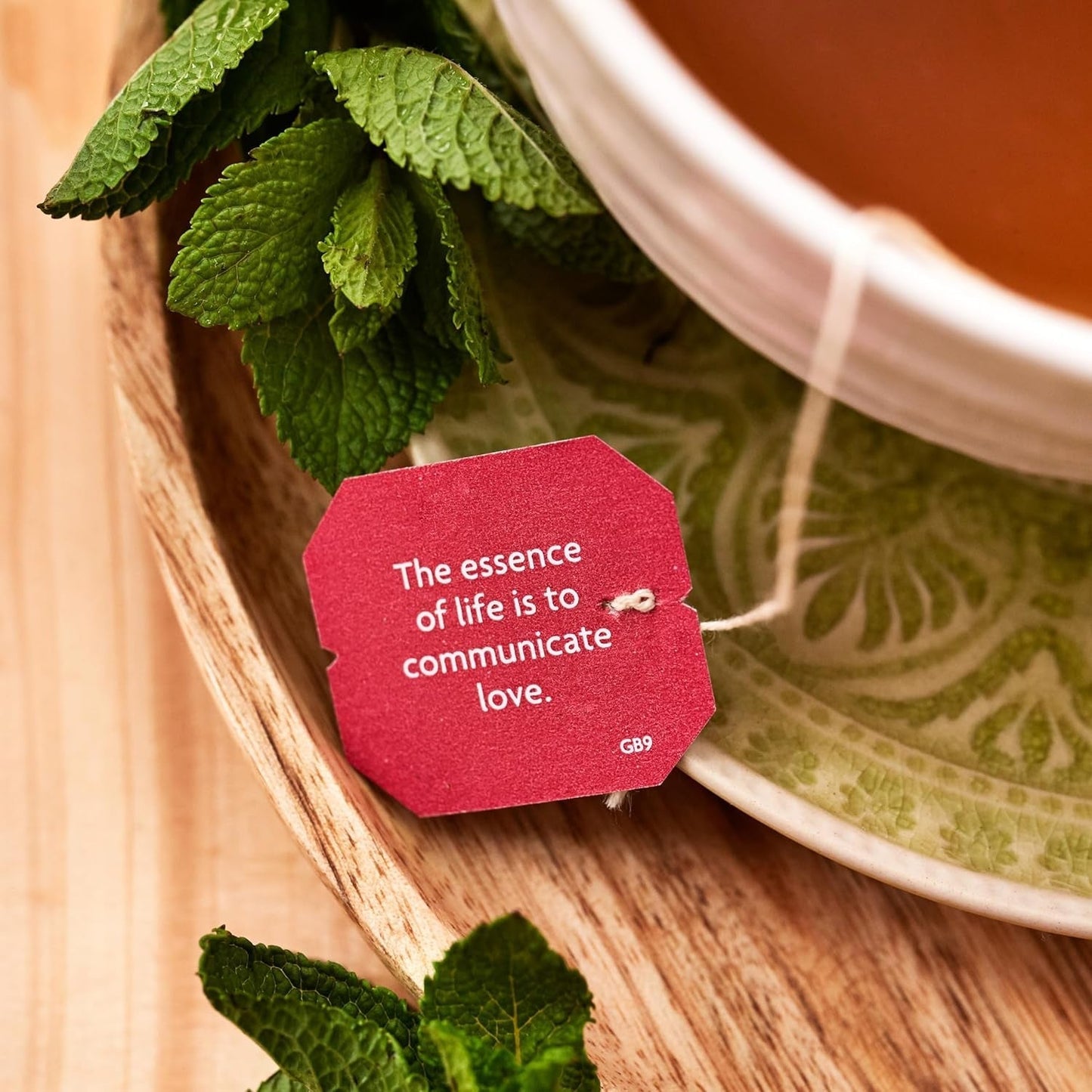 Yogi Tea - Happy Nature, Achetez-en un et faites le bien, tisane d'épices ayurvédiques biologiques, mangue, mandarine, mélange de vanille, paquet de 6 Yogi Tea, 6 x 17 sachets de thé (102 sachets de thé au total)