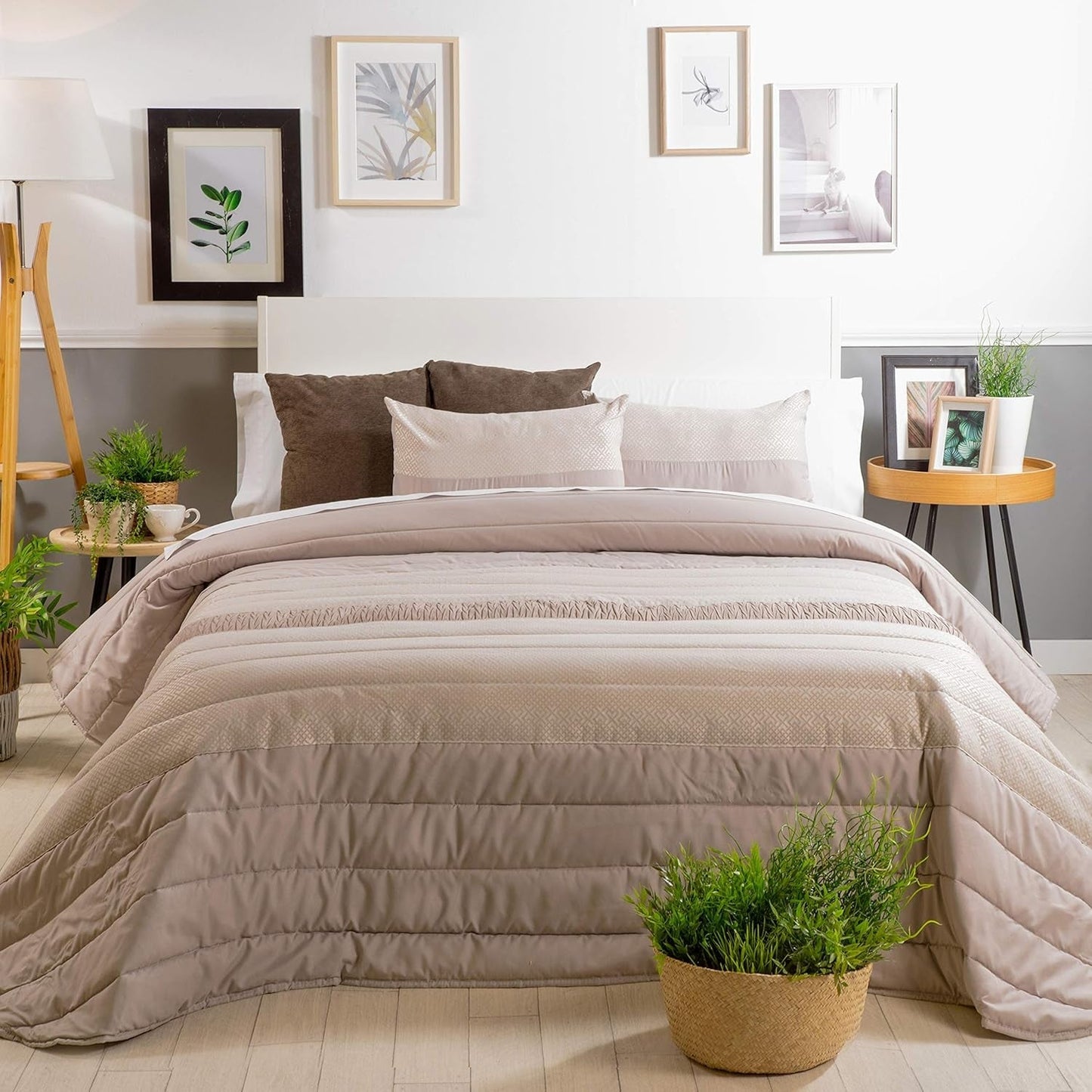Couette Spring 3, crème, pour lit de 135 cm de large Couettes et couettes Naty Shop Couleur crème pour lit de 135 cm de large
