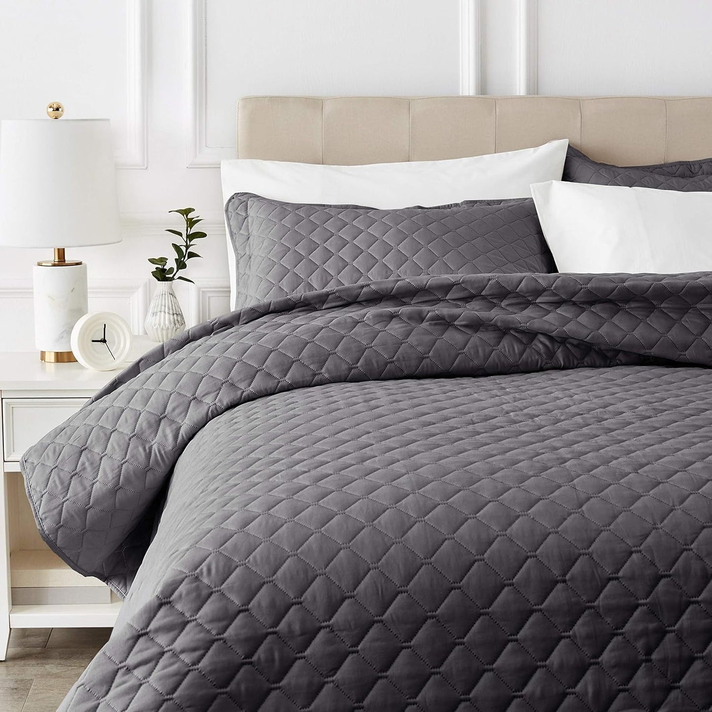 Amazon Basics Couette surdimensionnée avec relief, 170 X 210 cm, motif losanges gris foncé Lits et couvertures Besuche den Amazon Basics-Store 170 X 210 Cm