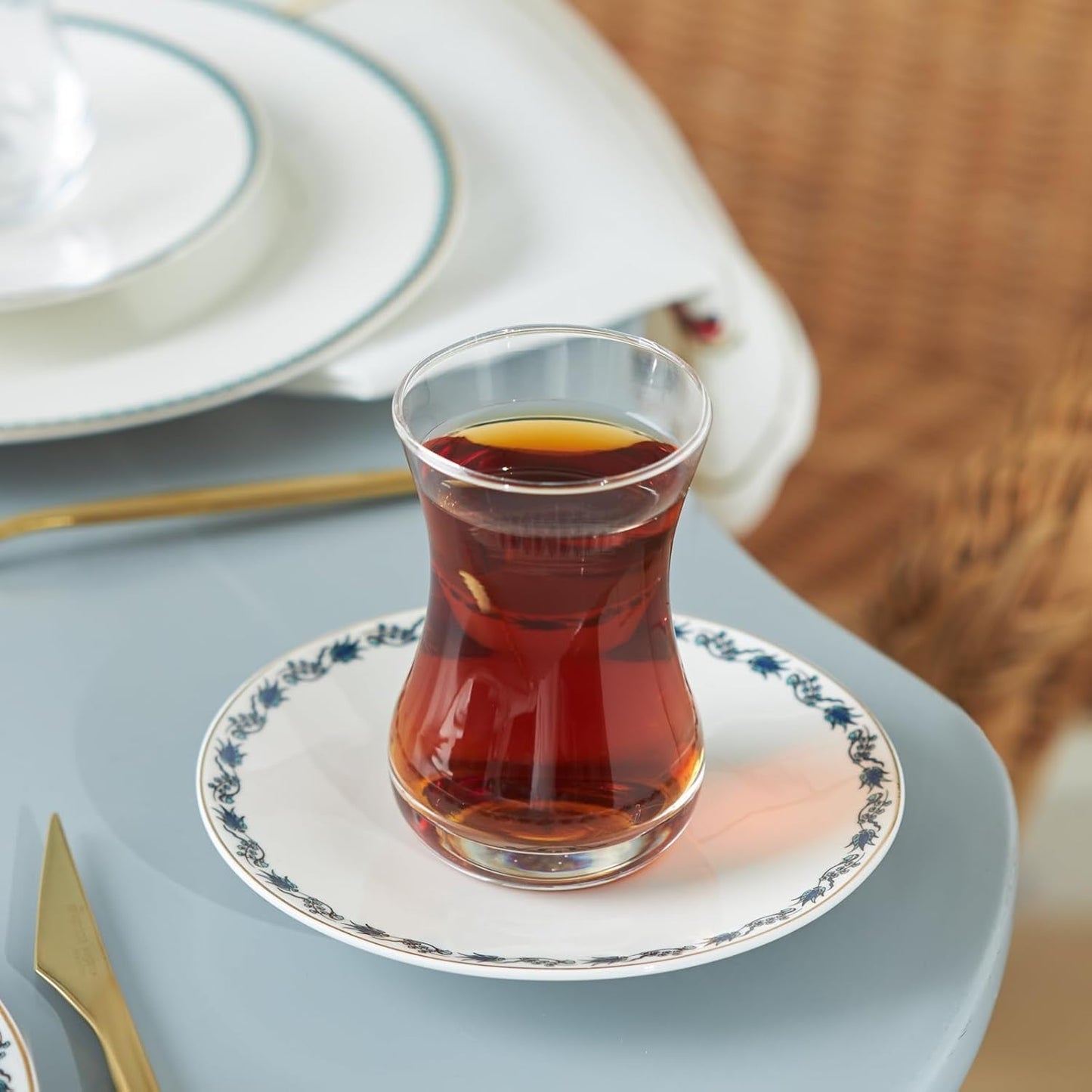Service à dessert Karaca İznik pour 6 personnes, 18 pièces - vaisselle élégante pour de délicieux desserts