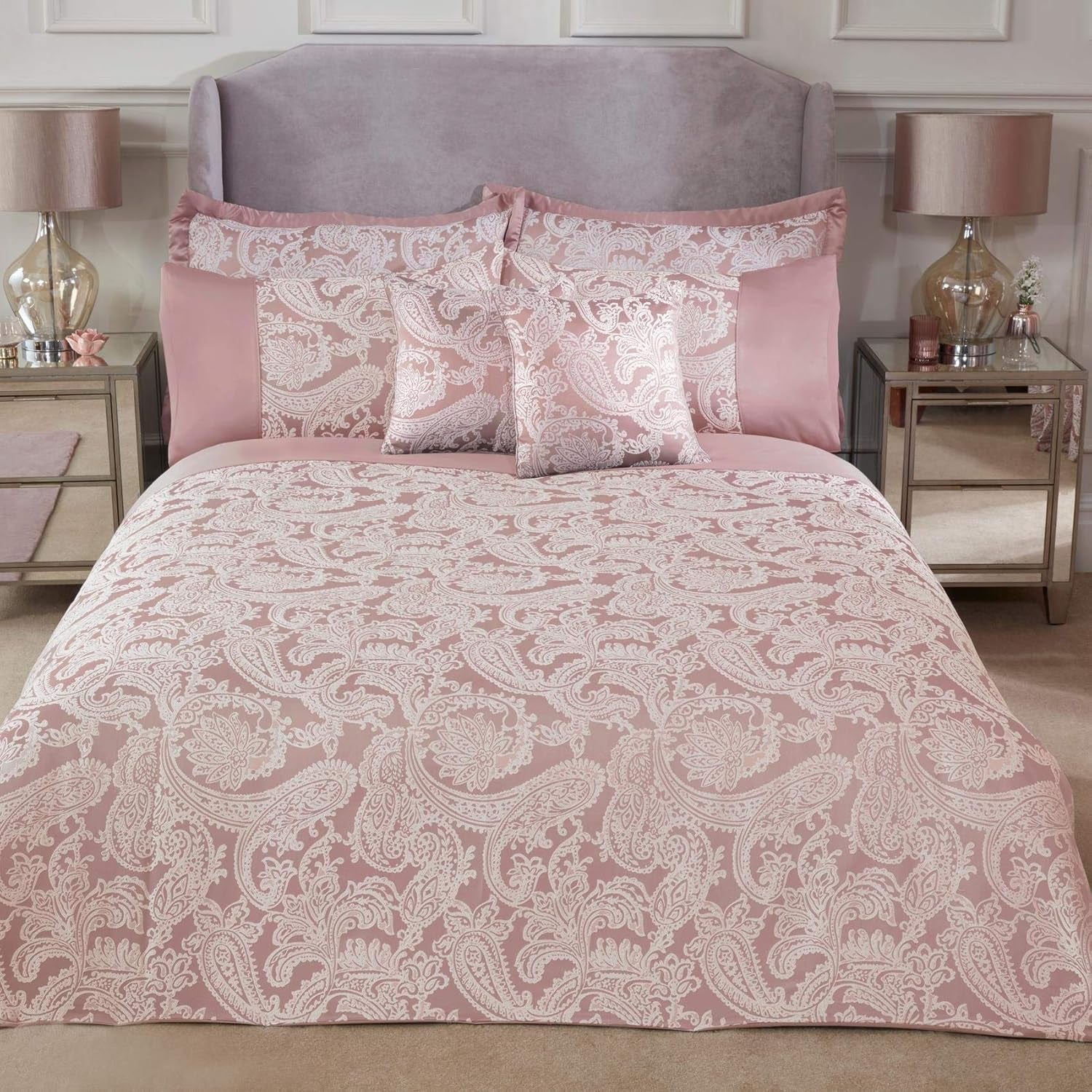 Couette Duchesse pour lit king size, 100% polyester, couleur crème Lits et Couettes Emma Barclay Rose Blush Lit simple
