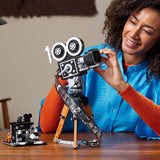 LEGO | Appareil photo Disney - Hommage à Walt Disney, Ensemble pour adultes avec mini-figurines de Mickey et Minnie Mouse, figurines de Bambi et Dumbo, Cadeau pour femmes, hommes et fans, Exposition 43230 Jeux de construction Besuche den LEGO-Store