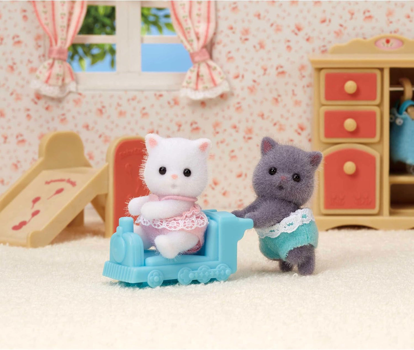 Sylvanian Families L5457 Chats persans jumeaux - Figurines de maison de poupée