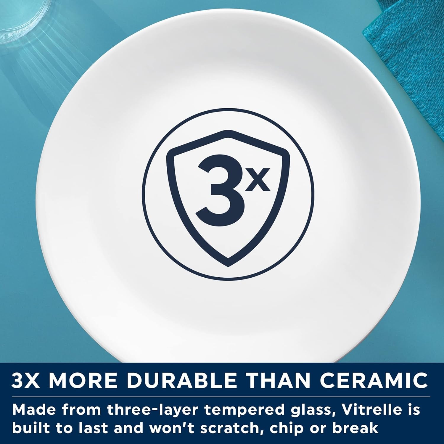 Service de table Winter Frost pour 4, 12 pièces, vaisselle en verre Vitrelle™ ultra-durable de qualité supérieure, passe au lave-vaisselle, au micro-ondes et au micro-ondes, design hivernal festif