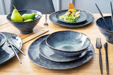 SANGER | Service de table Tokyo Service de table 12 pièces en grès pour 4 personnes comprenant des assiettes plates, des assiettes à dessert et des bols, bleu foncé avec des accents noirs | LA COLLECTION PREMIUM