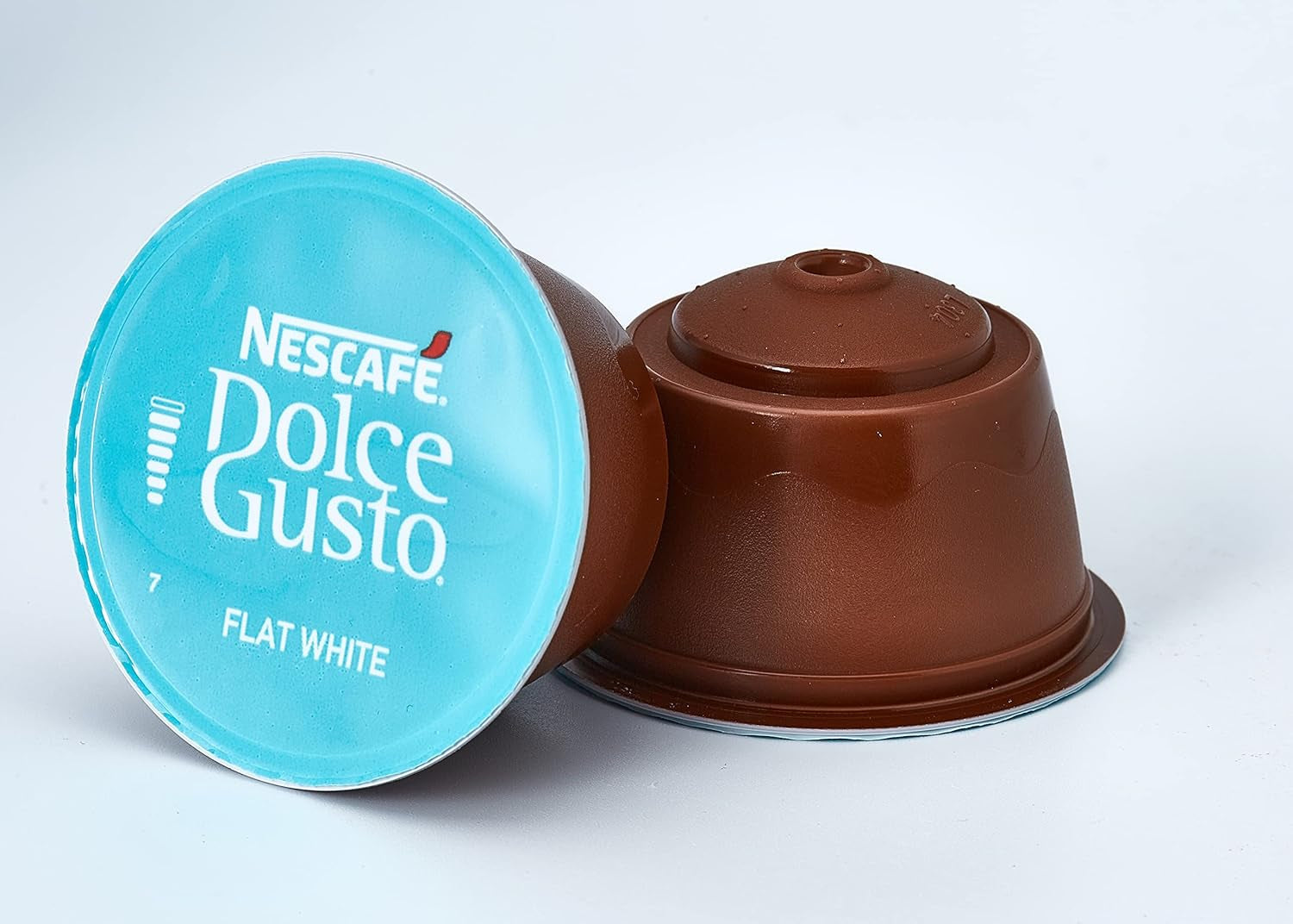 NESCAFÉ Dolce Gusto Flat White, 48 capsules de café, Arabica et Robusta Bohnen, Cremig-Milchiger Genuss, Kaffeekreation, Coffee-Shop Trend, Aromaversiegelte, 9er Pack (3x16 Kapseln)