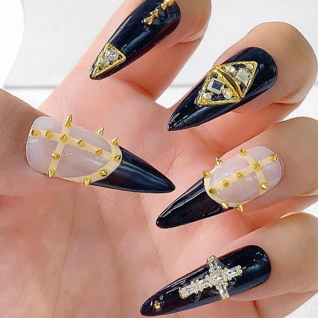 Mini Metall Nieten Punk Nail Charms Gold Silver Strasssteine ​​​​Nägel Charm Kegel Spikes Nagelschmuck Glitzersteine ​​​​Nail Art Studs Nagel Steine ​​​​Legierung Nagelanhänger Strass Nageldesign Zubehör