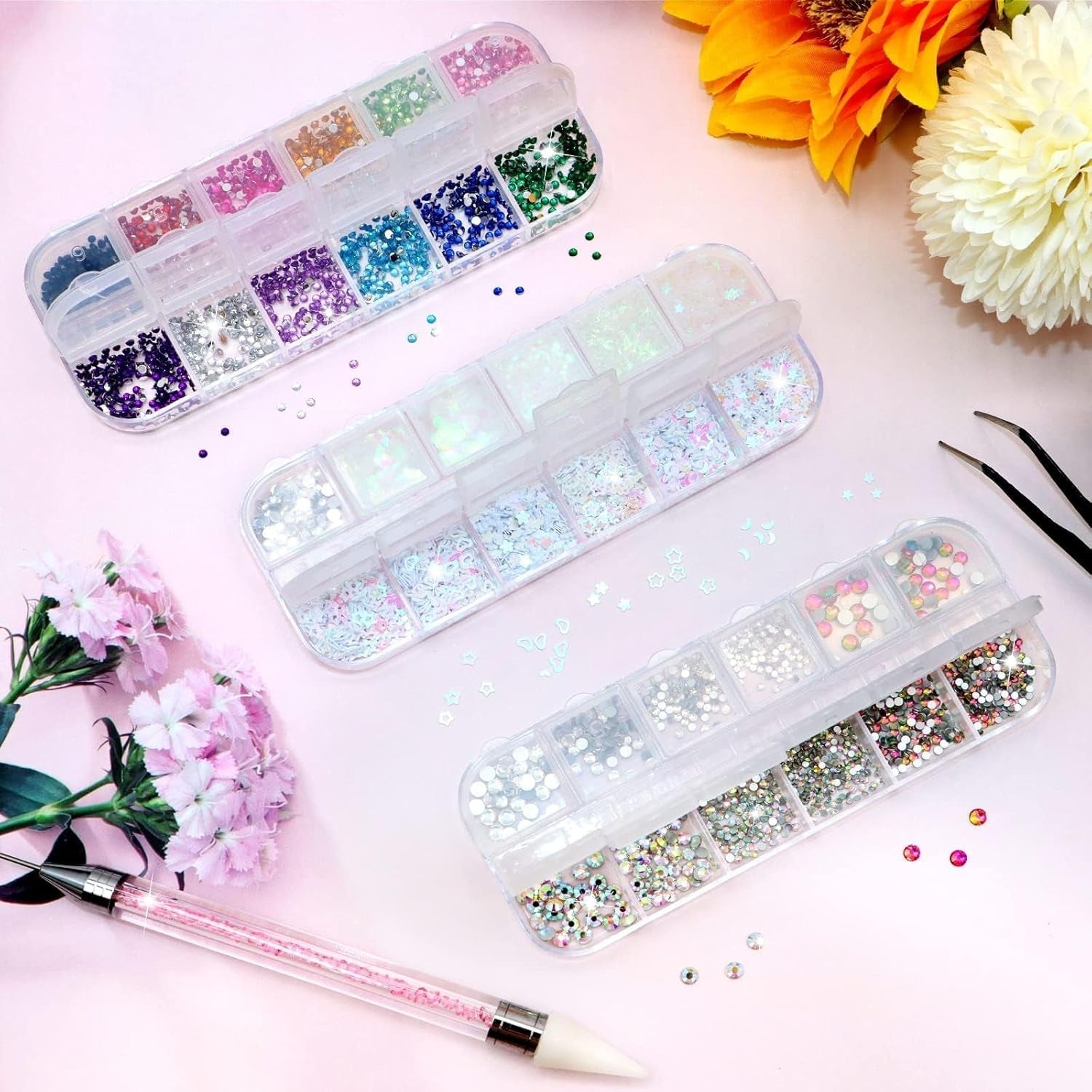 4200 pièces de pierres à strass pour les ongles, les paillettes, les paillettes, les colliers de strass avec les cristaux, les pierres à ongles, les diamants pour l'art des bijoux, un fond de teint unique pour les pierres à strass et les cueilleurs de strass
