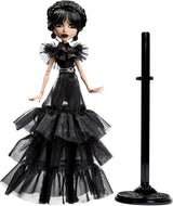 Poupée Monster High Wednesday, figurine de collection Rave'N Wednesday en robe noire inspirée de la scène de danse gothique, accessoires haut de gamme et support de poupée, HXJ03 Naty Shop Dolls
