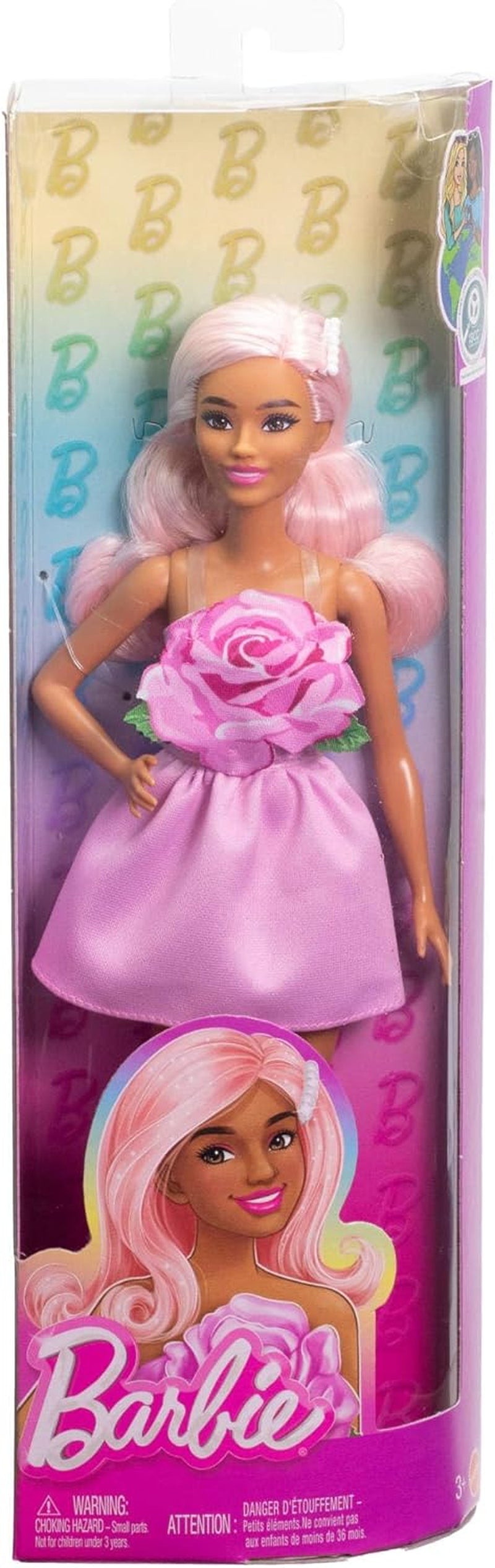 Poupée Barbie Fashionistas no. 238 avec cheveux rose pastel, robe bustier avec corsage rose, pince à cheveux en perles et talons hauts et barrettes, HYT94