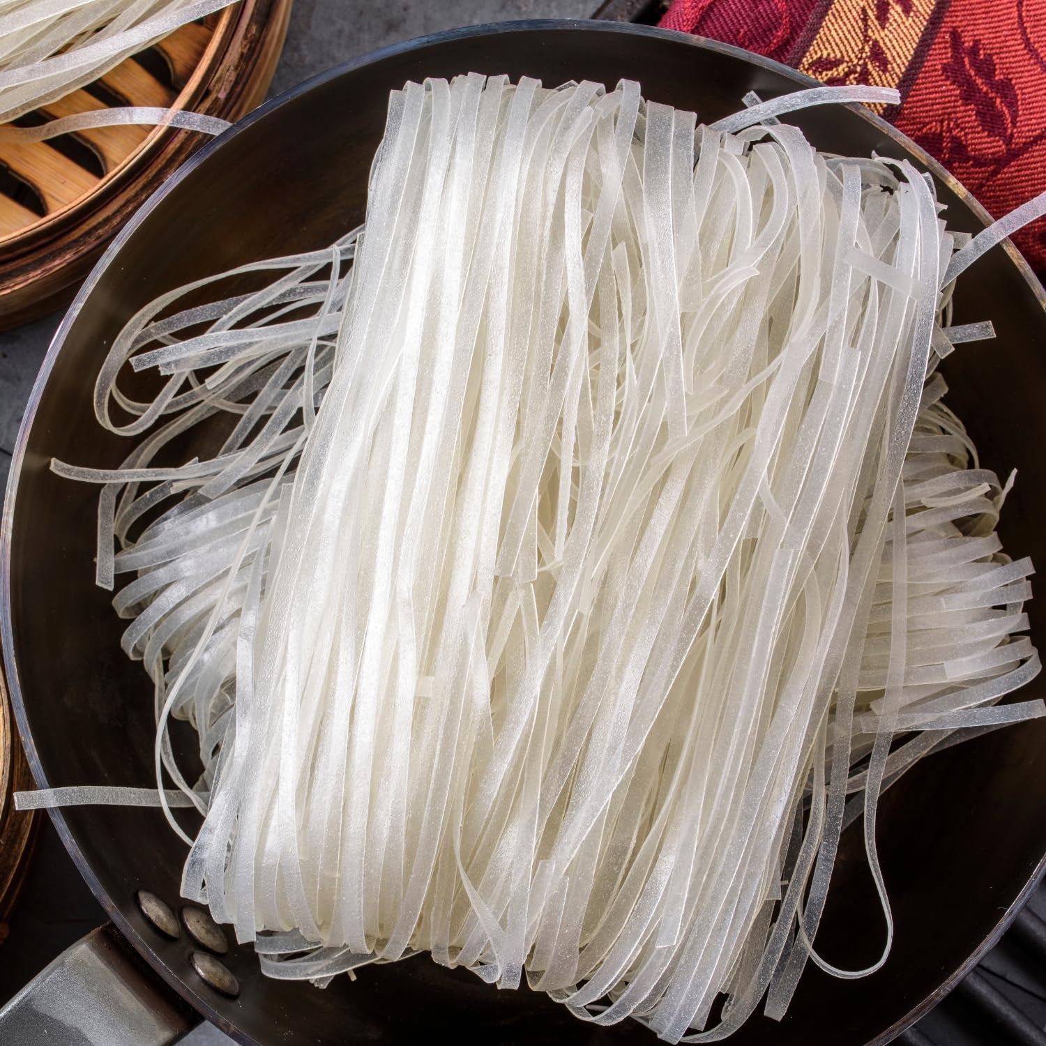 Nouilles de riz - Thaïlandaises, nouilles en ruban de riz de 10 mm de large, à base de farine de riz, droites - 1 x 400 g